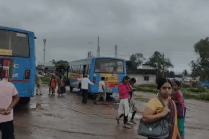 ಸಚಿವೆ ಲಕ್ಸ್ಮಿ ಹೆಬ್ಬಾಳ್ಕರ್ ಮೇಡಂ ಅವರೇ ನೋಡ್ರಿ ನಿಮ್ಮ ಕ್ಷೇತ್ರದ ಸೂಳೆಭಾವಿ ಬಸ್ ನಿಲ್ದಾಣದ ದುಸ್ಥಿತಿಯನ್ನ