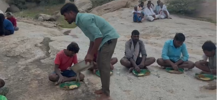 ಶ್ರೀ ಆಂಜನೇಯ ಸ್ವಾಮಿ ದೇವಸ್ಥಾನದಲ್ಲಿ ವಿಶೇಷ ಪೂಜೆ, ಅಭಿಷೇಕ