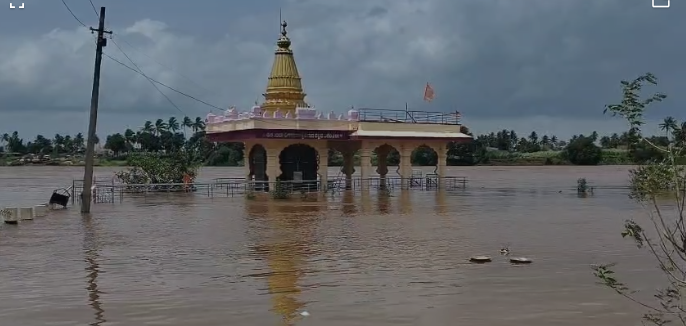 ಮಹಾರಾಷ್ಟ್ರದ ಪಶ್ಚಿಮ ಘಟ್ಟಗಳಲ್ಲಿ ಮುಂದುವರೆದ ಮಳೆ ಅಬ್ಬರ ಮಹಾರಾಷ್ಟ್ರದ ಪಶ್ಚಿಮ ಘಟ್ಟಗಳಲ್ಲಿ ಮುಂದುವರೆದ ಮಳೆ ಅಬ್ಬರ