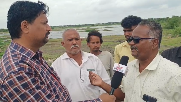 ರೈತರ ಜೀವಾಳು ಕೆರೆ ತುಂಬುವ ಯೋಜನೆ ವಿಫಲ ರೈತರ ಮನವಿ ರೈತರ ಜೀವಾಳು ಕೆರೆ ತುಂಬುವ ಯೋಜನೆ ವಿಫಲ ರೈತರ ಮನವಿ