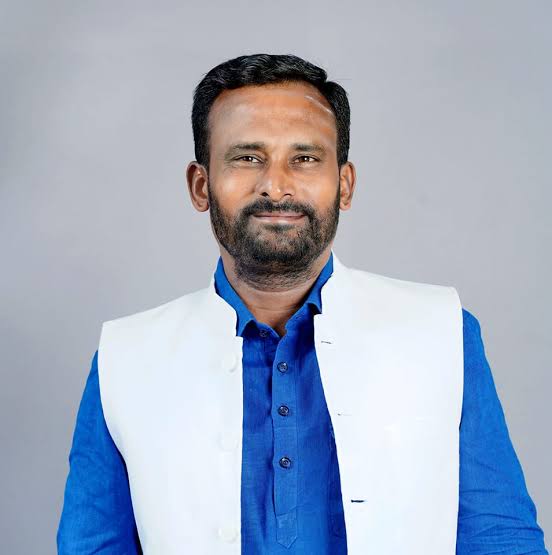 ಇಡಿ, ಸಿಬಿಐ ದಾಳಿ ನಡೆಸುವುದಾಗಿ ಬಿಜೆಪಿ ಬೆದರಿಕೆ : ವಿಜಯಾನಂದ ಕಾಶಪ್ಪನವರ್ ಇಡಿ, ಸಿಬಿಐ ದಾಳಿ ನಡೆಸುವುದಾಗಿ ಬಿಜೆಪಿ ಬೆದರಿಕೆ : ವಿಜಯಾನಂದ ಕಾಶಪ್ಪನವರ್