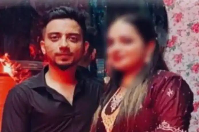 ರಾಜಕಾರಣಿಗಳೊಂದಿಗೆ ಮಲಗು,ಇಲ್ಲಾ ತಲಾಖ್ ನೀಡುತ್ತೇನೆ : ಗಂಡನ ಕರಾಳ ಮುಖ ಬಯಲು ರಾಜಕಾರಣಿಗಳೊಂದಿಗೆ ಮಲಗು,ಇಲ್ಲಾ ತಲಾಖ್ ನೀಡುತ್ತೇನೆ : ಗಂಡನ ಕರಾಳ ಮುಖ ಬಯಲು