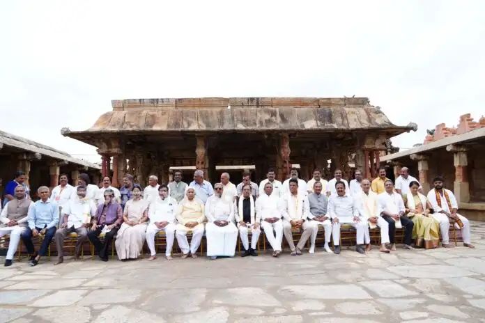 ಸಿದ್ದರಾಮಯ್ಯನವರ ಸಂಪುಟ ಸಭೆ ಕೊನೆಯ ಚಿತ್ರ : ಜೆಡಿಎಸ್ ಲೇವಡಿ ಸಿದ್ದರಾಮಯ್ಯನವರ ಸಂಪುಟ ಸಭೆ ಕೊನೆಯ ಚಿತ್ರ : ಜೆಡಿಎಸ್ ಲೇವಡಿ