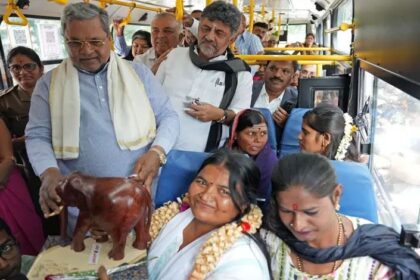 500 ನೇ ಕೋಟಿ ಶಕ್ತಿ ಟಿಕೆಟ್ ಪಡೆದ ಮಹಿಳೆಗೆ ಸಿಎಂ ಸನ್ಮಾನ