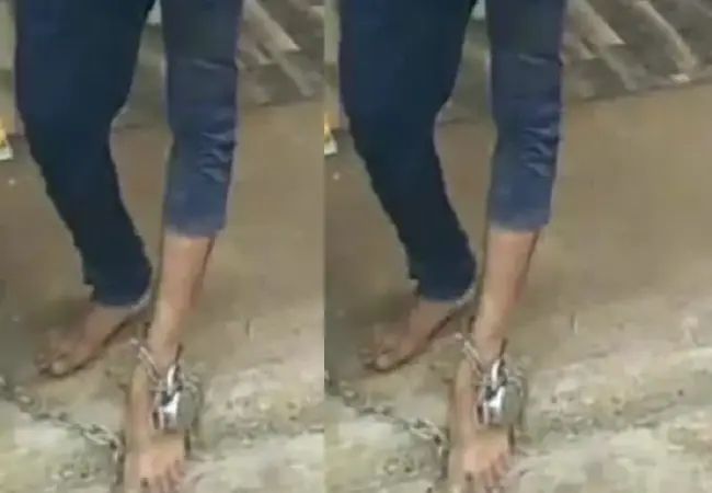 ಸಾಲ ತೀರಿಸಿಲ್ಲ ಎಂದು ವ್ಯಕ್ತಿಯ ಕಾಲಿಗೆ ಸರಪಳಿ ಕಟ್ಟಿ ಹಿಂಸೆ ಸಾಲ ತೀರಿಸಿಲ್ಲ ಎಂದು ವ್ಯಕ್ತಿಯ ಕಾಲಿಗೆ ಸರಪಳಿ ಕಟ್ಟಿ ಹಿಂಸೆ