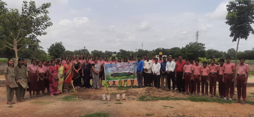 ಮೂಗಬಸವ ಸರ್ಕಾರಿ ಪ್ರೌಢ ಶಾಲೆಯಲ್ಲಿ ಪರಿಸರ ಜಾಗೃತಿ ಕಾರ್ಯಕ್ರಮ. ಮೂಗಬಸವ ಸರ್ಕಾರಿ ಪ್ರೌಢ ಶಾಲೆಯಲ್ಲಿ ಪರಿಸರ ಜಾಗೃತಿ ಕಾರ್ಯಕ್ರಮ.