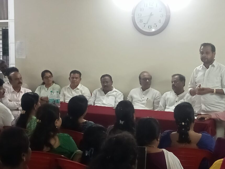 ಭೂತ್ ಮಟ್ಟದಿಂದ ಸಂಘಟನೆಗೆ ಒತ್ತು ನೀಡಿರಿ: ಮಾಜಿ ಶಾಸಕ ಆರ್ ಮಂಜುನಾಥ್ ಭೂತ್ ಮಟ್ಟದಿಂದ ಸಂಘಟನೆಗೆ ಒತ್ತು ನೀಡಿರಿ: ಮಾಜಿ ಶಾಸಕ ಆರ್ ಮಂಜುನಾಥ್