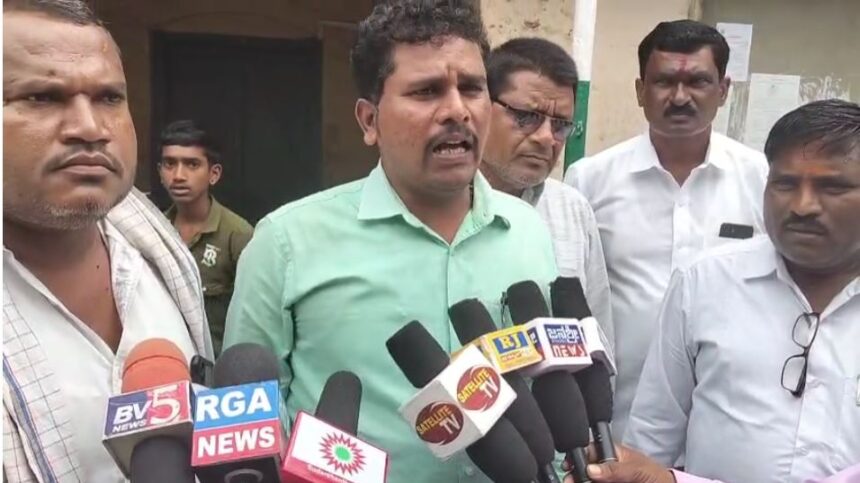 ಪ.ಪಂ ವ್ಯಾಪ್ತಿಯಲ್ಲಿ ಬರುವ 400 ಸರ್ವೆ ನಂ.2 ಎಕರೆ 10 ಗುಂಟೆ ಸರ್ಕಾರಿ ಜಮೀನು ಅಳತೆಗೆ ಆದೇಶ ಪ.ಪಂ ವ್ಯಾಪ್ತಿಯಲ್ಲಿ ಬರುವ 400 ಸರ್ವೆ ನಂ.2 ಎಕರೆ 10 ಗುಂಟೆ ಸರ್ಕಾರಿ ಜಮೀನು ಅಳತೆಗೆ ಆದೇಶ