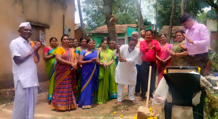 ವಾತ್ಸಲ್ಯ ಮನೆ ನಿರ್ಮಾಣಕ್ಕೆ ಗುದ್ದಲಿ ಪೂಜೆ ಉದ್ಘಾಟನೆ ವಾತ್ಸಲ್ಯ ಮನೆ ನಿರ್ಮಾಣಕ್ಕೆ ಗುದ್ದಲಿ ಪೂಜೆ ಉದ್ಘಾಟನೆ