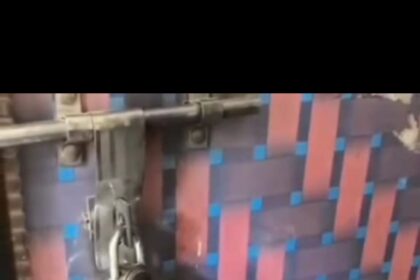 ಮನೆ ಬೀಗದಲ್ಲಿ ಪೆಟ್ರೋಲ್ ಸುರಿದು ಮನೆ ಕಳ್ಳತನ