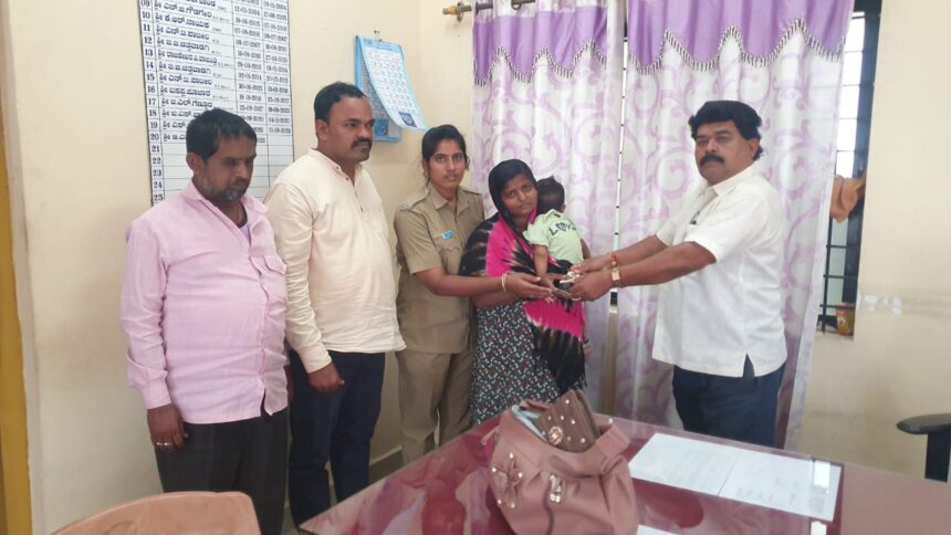 ಮಾನವೀಯತೆ ಮೆರೆದ ಸಾರಿಗೆ ಸಿಬ್ಬಂದಿ