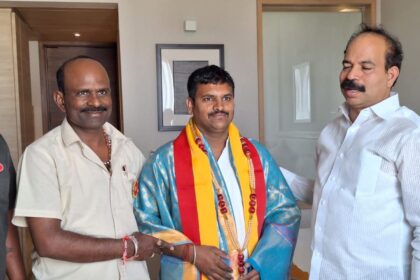 ಯೂರಿಯಾ ಸಮಸ್ಯೆ ಬಗೆಹರಿಸಲು ಅಥಣಿ ರಕ್ಷಣಾ ವೇದಿಕೆ ಮನವಿ