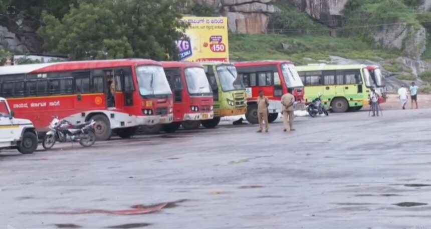 ರಾಯಚೂರಿನಲ್ಲಿ ತಟ್ಟಿದ KSRTC ಬಂದ್ ಬಿಸಿ ರಾಯಚೂರಿನಲ್ಲಿ ತಟ್ಟಿದ KSRTC ಬಂದ್ ಬಿಸಿ