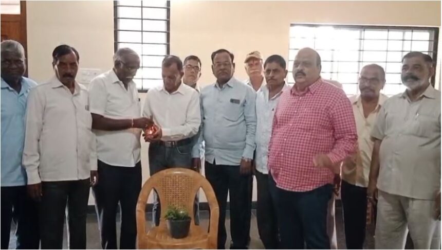 ನಿವೃತ್ತ ಪೊಲೀಸ್ ಸಿಬ್ಬಂದಿ ಸಂಘದ ಪದಾಧಿಕಾರಿಗಳ ಆಯ್ಕೆ ನಿವೃತ್ತ ಪೊಲೀಸ್ ಸಿಬ್ಬಂದಿ ಸಂಘದ ಪದಾಧಿಕಾರಿಗಳ ಆಯ್ಕೆ