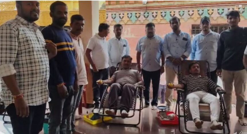 ಸದಲಗಾ ಮಹದೇವ್ ಮಂದಿರ ಸೇವಾ ಸಮಿತಿ ಹಾಗೂ ಅಕ್ಕಮಹಾದೇವಿ ಬಳಗದಿಂದ ರಕ್ತದಾನ ಶಿಬಿರ ಸದಲಗಾ ಮಹದೇವ್ ಮಂದಿರ ಸೇವಾ ಸಮಿತಿ ಹಾಗೂ ಅಕ್ಕಮಹಾದೇವಿ ಬಳಗದಿಂದ ರಕ್ತದಾನ ಶಿಬಿರ