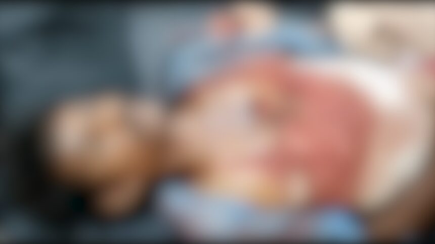 ಕೊಡಲೆಯಿಂದ ಕೊಚ್ಚಿ ಮಲಗಿದ್ದವನನ್ನು ಹೆಣವಾಗಿಸಿದ ಮಾವ ಕೊಡಲೆಯಿಂದ ಕೊಚ್ಚಿ ಮಲಗಿದ್ದವನನ್ನು ಹೆಣವಾಗಿಸಿದ ಮಾವ