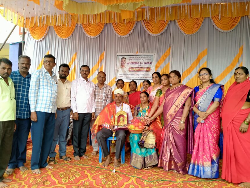 ಶಿಕ್ಷಕ ಬಸವರಾಜ ಕುಲಕರ್ಣಿ ಸೇವಾ ನಿವೃತ್ತಿಯ ಬೀಳ್ಕೋಡುಗೆ ಶಿಕ್ಷಕ ಬಸವರಾಜ ಕುಲಕರ್ಣಿ ಸೇವಾ ನಿವೃತ್ತಿಯ ಬೀಳ್ಕೋಡುಗೆ