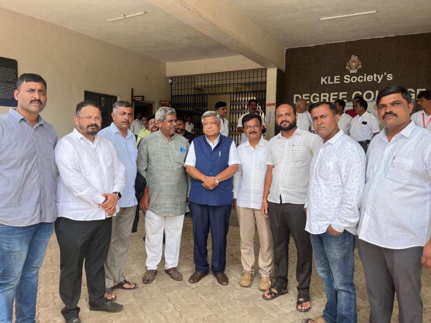 ಮಾಧುರಿ’ಯನ್ನು ಮಠಕ್ಕೆ ಕರೆತರಲು ಮನವಿ ಮಾಧುರಿ’ಯನ್ನು ಮಠಕ್ಕೆ ಕರೆತರಲು ಮನವಿ