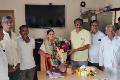 ಶಿರದವಾಡ ಗ್ರಾಮ ಪಂಚಾಯಿತಿ ಅಧ್ಯಕ್ಷರಾಗಿ ಯಾಸ್ಮಿನ ಚಾವುಸ್ ಅವಿರೋಧ ಆಯ್ಕೆ