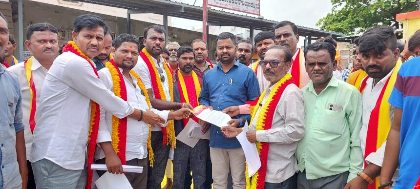 ಕರವೇ ಮೂಲಭೂತ ಸೌಕರ್ಯಕ್ಕಾಗಿ ಒಂದು ದಿನದ ಸಾಂಕೇತಿಕ ಧರಣಿ