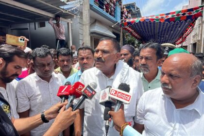 ನಿಧನರಾದ ತೌಫಿಕ್ ಕುಟುಂಬಸ್ಥರಿಗೆ ಸಾಂತ್ವನ ಹೇಳಿದ ಶಾಸಕ ಶಿವಲಿಂಗೇಗೌಡರು