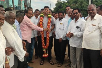 ಯಮಕನಮರಡಿ ಗುಟ್ಟಗುಡ್ಡ ಗ್ರಾಮಕ್ಕೆ ಭೇಟಿ ನೀಡಿದ  ರಾಹುಲ್ ಜಾರಕಿಹೊಳಿ