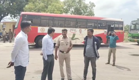 ಸಾರಿಗೆ ನೌಕರರ ಮುಷ್ಕರ ಹಿನ್ನಲೆ ಸಾರಿಗೆ ನೌಕರರ ಮುಷ್ಕರ ಹಿನ್ನಲೆ