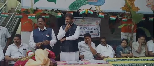 ಹೋರಾಟಗಾರರ ಪರಿಶ್ರಮದ ಫಲವೇ ಸ್ವಾತಂತ್ರ್ಯೋತ್ಸವ : ವಿ. ನಾಗರಾಜ್ 