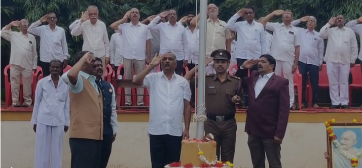 ಬೇಡಕಿಹಾಳದ ಕುಸುಮಾವತಿ ಮಿರಜಿ ಮಹಾ ವಿದ್ಯಾಲಯದಲ್ಲಿ ಸಂಭ್ರಮದ 79ನೇ ಸ್ವಾತಂತ್ರ್ಯ ದಿನಾಚರಣೆ