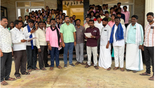 ಕೋವೇರಹಟ್ಟಿ ವರ್ಷಿತಾಳ ಕೊಲೆ ಖಂಡಿಸಿ ಪ್ರತಿಭಟನೆ