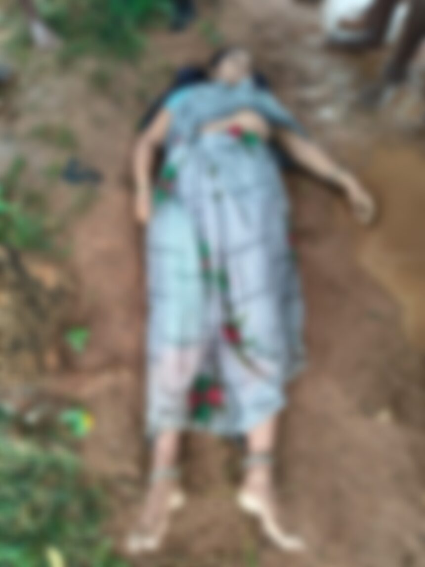 ಸಿಡಿಲು ಬಡಿದು 23 ವರುಷದ ಮಹಿಳೆ ಸಾವು ಸಿಡಿಲು ಬಡಿದು 23 ವರುಷದ ಮಹಿಳೆ ಸಾವು