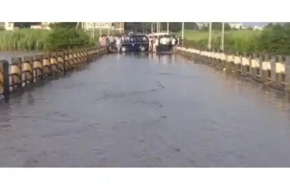 ಪ್ರವಾಹಕ್ಕೆ ಮುಧೋಳ-ಯಾದವಾಡ ಸೇತುವೆ ಮುಳುಗಡೆ : 23 ಹಳ್ಳಿಗಳ ಸಂಪರ್ಕ ಕಡಿತ