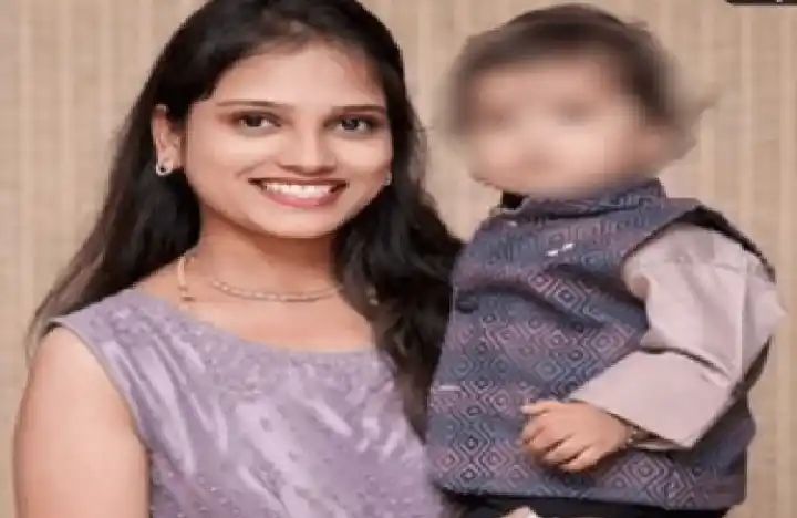 ಒಂದೂವರೆ ತಿಂಗಳ ಗರ್ಭಿಣಿ ಟೆಕ್ಕಿ ಆತ್ಮಹತ್ಯೆ: ಕೊಲೆ ಪೋಷಕರು ಆರೋಪ ಒಂದೂವರೆ ತಿಂಗಳ ಗರ್ಭಿಣಿ ಟೆಕ್ಕಿ ಆತ್ಮಹತ್ಯೆ: ಕೊಲೆ ಪೋಷಕರು ಆರೋಪ