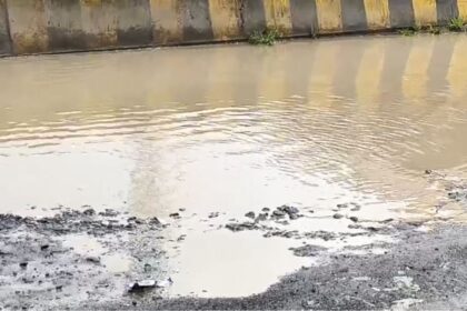 ಸುಲೇಪೇಟ್ ಗ್ರಾಮ ರಸ್ತೆ ತೆಗ್ಗು ಗುಂಡಿಗಳಿಂದ ಕೂಡಿದೆ