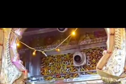 ಕೊಲ್ಲಾಪುರದ ಮಹಾಲಕ್ಮಿ ಗೆ ಘಟಸ್ಥಾಪನೆಯ ಮೊದಲ ದಿನ