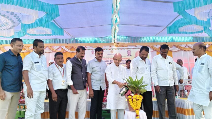 ಸೇಡಂ ಸಾರ್ವಜನಿಕ ಆಸ್ಪತ್ರೆ 150 ಹಾಸಿಗೆ ಮೇಲ್ದರ್ಜೆ ಕಾಮಗಾರಿಗೆ ಭೂಮಿಪೂಜೆ ನೆರವೇರಿಸಿದ ಸಚಿವ ಡಾ.ಶರಣಪ್ರಕಾಶ ಪಾಟೀಲ ಸೇಡಂ ಸಾರ್ವಜನಿಕ ಆಸ್ಪತ್ರೆ 150 ಹಾಸಿಗೆ ಮೇಲ್ದರ್ಜೆ ಕಾಮಗಾರಿಗೆ ಭೂಮಿಪೂಜೆ ನೆರವೇರಿಸಿದ ಸಚಿವ ಡಾ.ಶರಣಪ್ರಕಾಶ ಪಾಟೀಲ