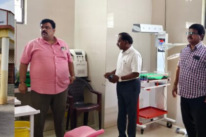 ಹಟ್ಟಿ ಪ್ರಾಥಮಿಕ ಆರೋಗ್ಯ ಕೇಂದ್ರಕ್ಕೆ ಜಿಲ್ಲಾ ಆರೋಗ್ಯಧಿಕಾರಿ ಡಾ.ಸುರೇಂದ್ರಬಾಬು ಭೇಟಿ