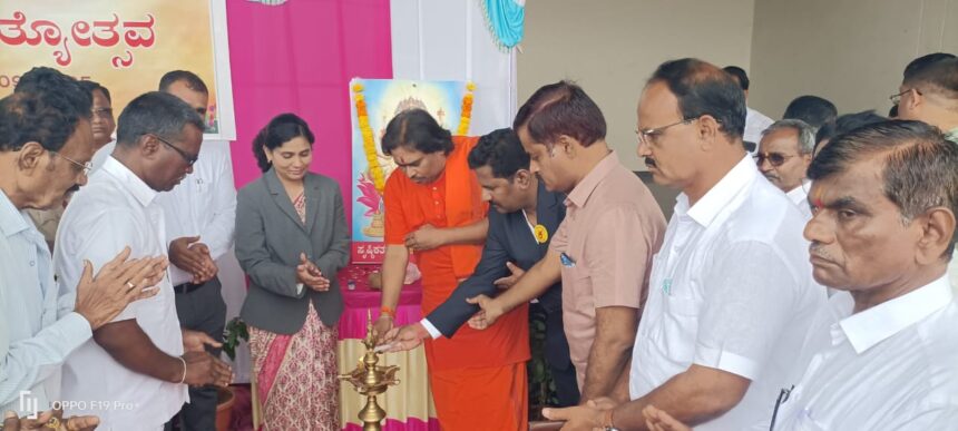 ತಾಲೂಕ ಆಡಳಿತ ಕಾರ್ಯಾಲಯದಲ್ಲಿ ವಿಶ್ವಕರ್ಮ ಜಯಂತಿ 