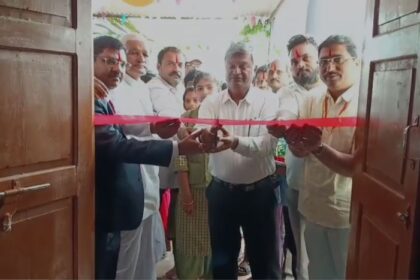ಬೇವನೂರ ಗ್ರಾಮದಲ್ಲಿ ಸರಕಾರಿ ಪ್ರೌಢಶಾಲೆ ಪ್ರಾರಂಭಕ್ಕೆ ಎಂ. ಆರ್ ಮಂಜಿ ಚಾಲನೆ