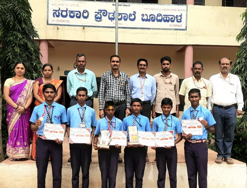 ಬೂದಿಹಾಳ ಸರಕಾರಿ ಪ್ರೌಢಶಾಲೆ ವಿದ್ಯಾರ್ಥಿಗಳು ಜಿಲ್ಲಾ ಮಟ್ಟದ ಕ್ರೀಡಾಕೂಟಕ್ಕೆ ಆಯ್ಕೆ