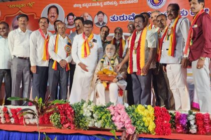 ಅಕ್ಷರ ಮತ್ತು ಜ್ಞಾನ ಕಲಬೆರಕೆ ಮಾಡಿರುವ ನಮ್ಮನ್ನು ಮುಂದಿನ ಪೀಳಿಗೆ ಕ್ಷಮಿಸುವುದಿಲ್ಲ: ಖ್ಯಾತ ರಂಗಕರ್ಮಿ ಬಾಬು ಹಿರಣ್ಣಯ್ಯ