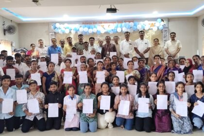 ಡಾ. ವಿರೇಂದ್ರ ಹೆಗಡೆಯವರ ಸಮಾಜಮುಖಿ ಕಾರ್ಯ ಶ್ಲಾಘನೀಯ: ಶೀತಲ ಪಾಟೀಲ