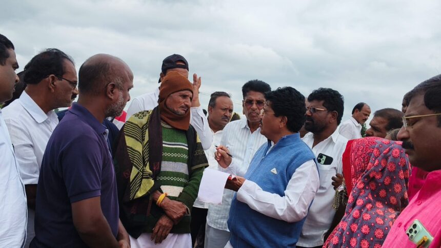 ಚಿಂಚೋಳಿ ತಾಲೂಕಿನ ವಿವಿಧ ಗ್ರಾಮಗಳಿಗೆ ಭೇಟಿ ನೀಡಿದ ಸುಭಾಷ್ ರಾಠೋಡ ಚಿಂಚೋಳಿ ತಾಲೂಕಿನ ವಿವಿಧ ಗ್ರಾಮಗಳಿಗೆ ಭೇಟಿ ನೀಡಿದ ಸುಭಾಷ್ ರಾಠೋಡ