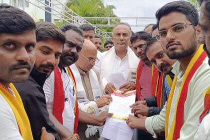 ತಾಲೂಕ ಸಾರ್ವಜನಿಕ ಆಸ್ಪತ್ರೆ ಅವ್ಯವಸ್ಥೆ ಸರಿಪಡಿಸಿ ಗೊಬ್ಬರ ಕಲ್