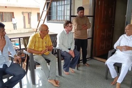 ಕೊಲೆಯಾದ ಚೈತಾಲಿ ಕುಟುಂಬಸ್ಥರಿಗೆ ಸಾಂತ್ವಾನ ಹೇಳಿದ ಕಾಗವಾಡ ಶಾಸಕ ರಾಜು‌ ಕಾಗೆ