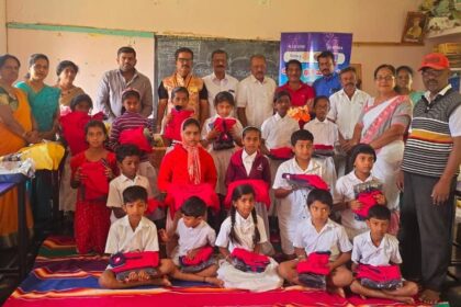 ಸರ್ಕಾರಿ ಶಾಲೆ ಮಕ್ಕಳಿಗೆ ಟ್ರ್ಯಾಕ್ ಸೂಟ್ ವಿತರಿಸಿದ ರೋಟರಿ