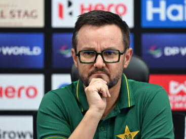 ‘ಆಟದ ಮೇಲೆ ಮಾತ್ರ ಗಮನ ಹರಿಸಿ’ ‘ಆಟದ ಮೇಲೆ ಮಾತ್ರ ಗಮನ ಹರಿಸಿ’