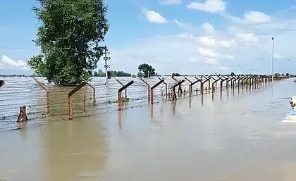 ಪಂಜಾಬ್ ನಲ್ಲಿ ಭಾರಿ ಪ್ರವಾಹ: 100 ಕಿಮೀ ಗಡಿ ಹಾನಿ