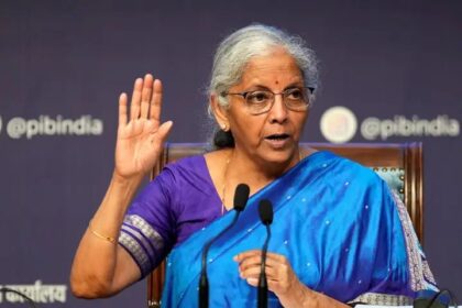 ನವರಾತ್ರಿಗೆ ಕೇಂದ್ರ ಸರ್ಕಾರ ಭರ್ಜರಿ ಗಿಫ್ಟ್ : ಜಿಎಸ್ಟಿ ದರ ಭಾರಿ ಇಳಿಕೆ 