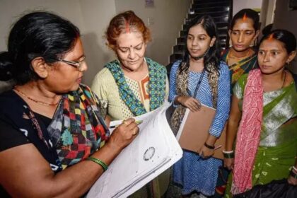 ಮೊದಲ ದಿನವೇ ವಿಘ್ನ : 20 ಲಕ್ಷ ಗುರಿಯ ಬದಲು ಕೇವಲ 10 ಸಾವಿರ ಜನರ ಸಮೀಕ್ಷೆ